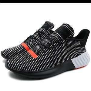 - Adidas black and white sneakers MENS 9.5 Guc no box